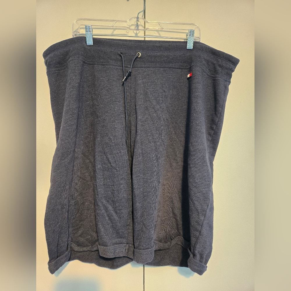 Tommy Hilfiger Navy Blue Athletic‎ Shorts